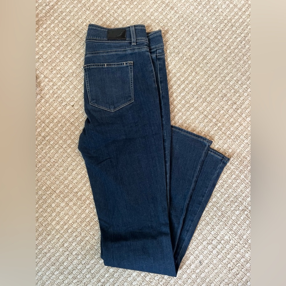 PAIGE HIGH RISE MANHATTAN SIZE 32 JEANS
